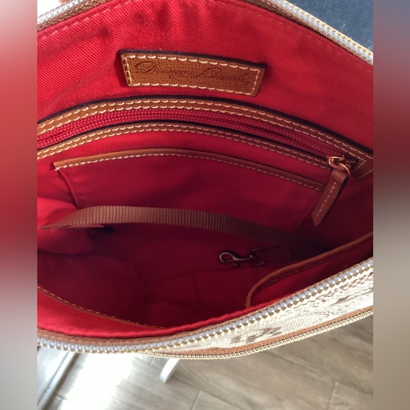 Dooney & Bourke Crossbody Signature Logo Bag - Picture 12 of 13